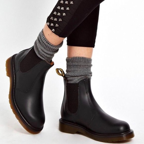 Dr. Martens Black 2976 Smooth Chelsea Boots - Picture 1 of 6